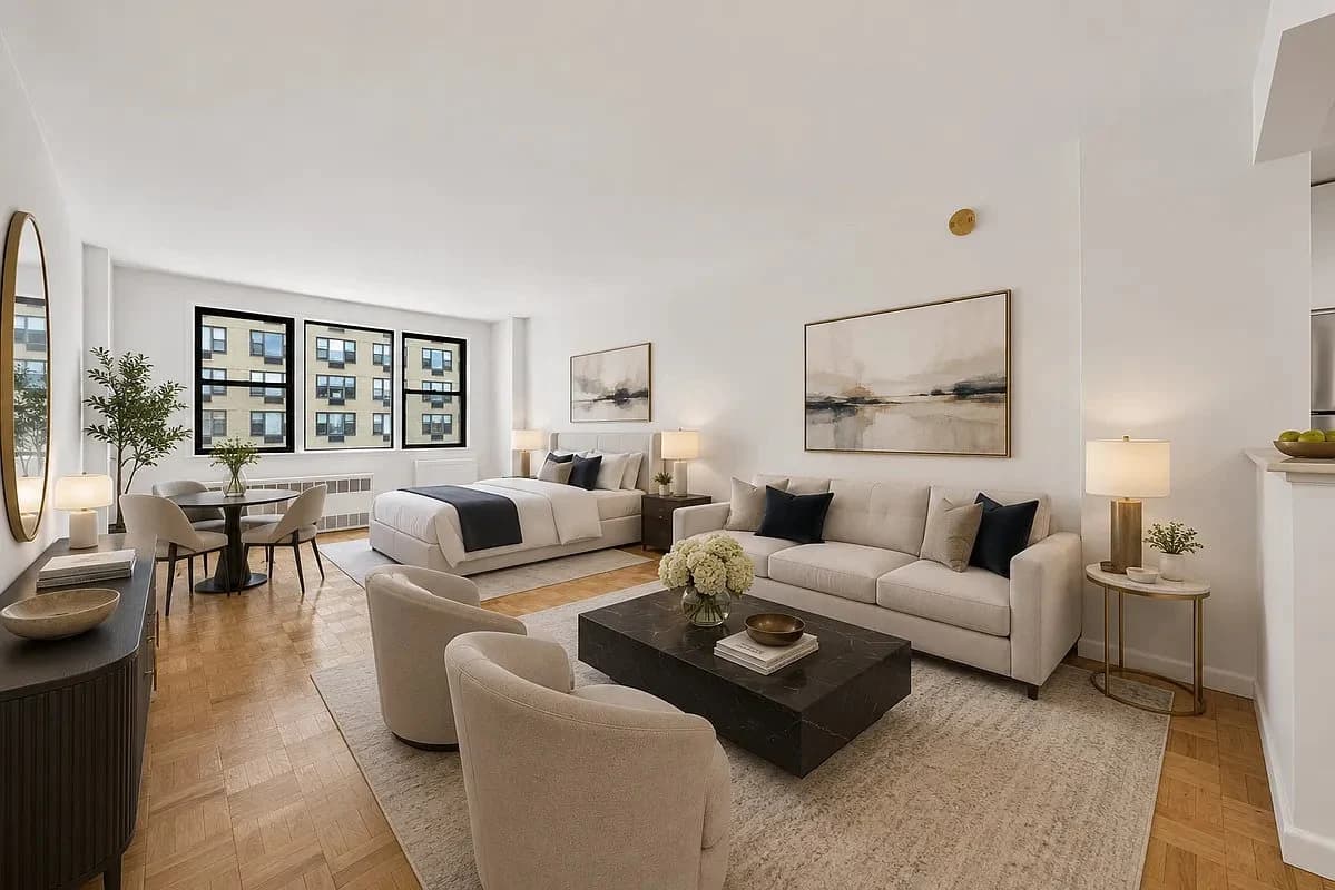 Studio apartment at 150 E 18th St, Unit 10O, Gramercy Park