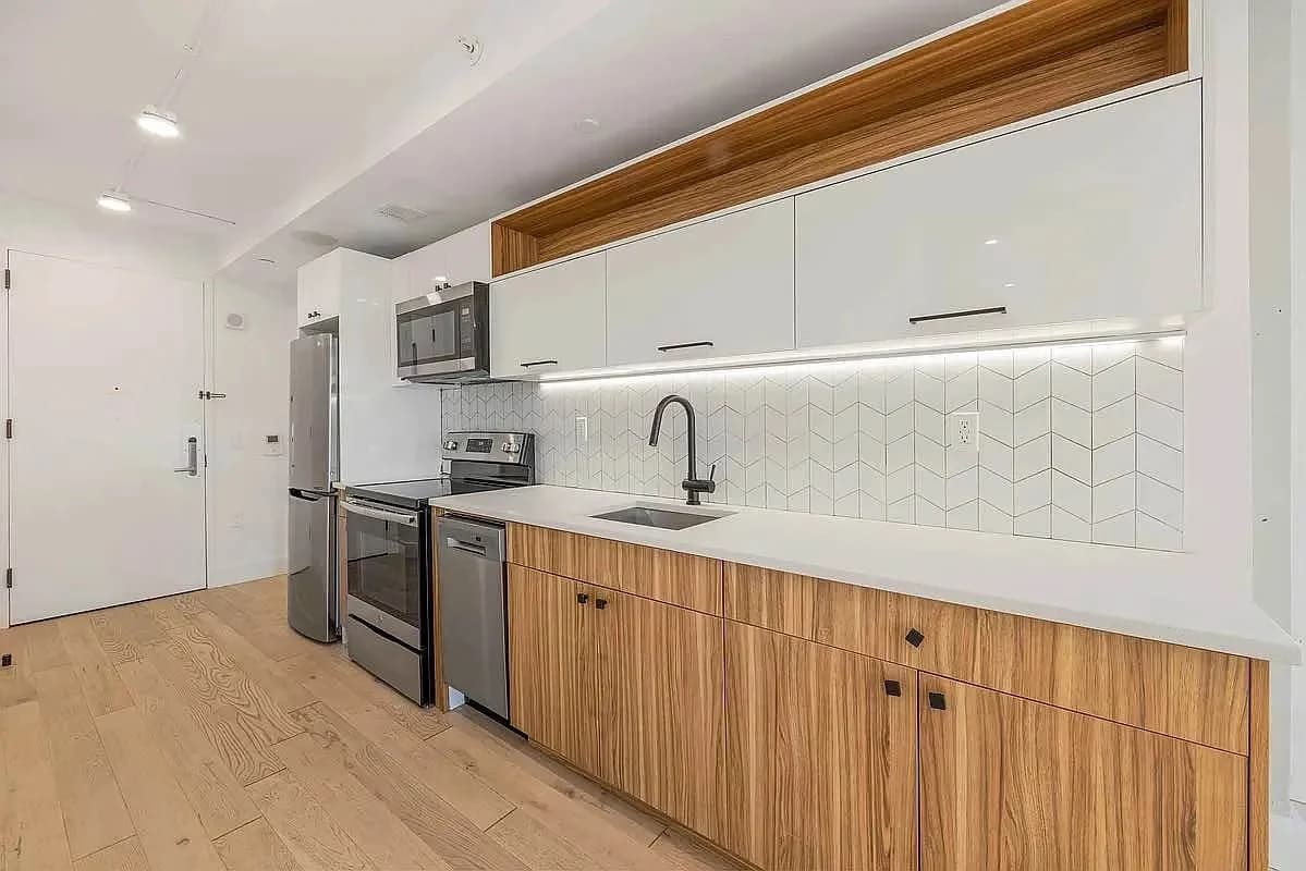 2 bed apartment at 60 West 125th Street, Unit 1305, Harlem, photo 4 of 4