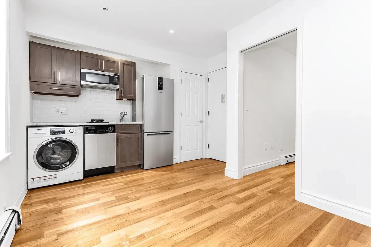 1 Bed apartment at 325 East 10th Street, Unit R4C, East Village