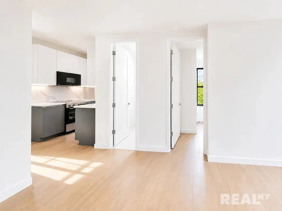 2 bed apartment at 19 Wyckoff Street, Unit 9, Cobble Hill, photo 5 of 7