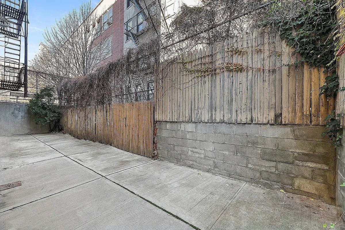 2 bed apartment at 619 East 5th Street, Unit 4, East Village, photo 7 of 7