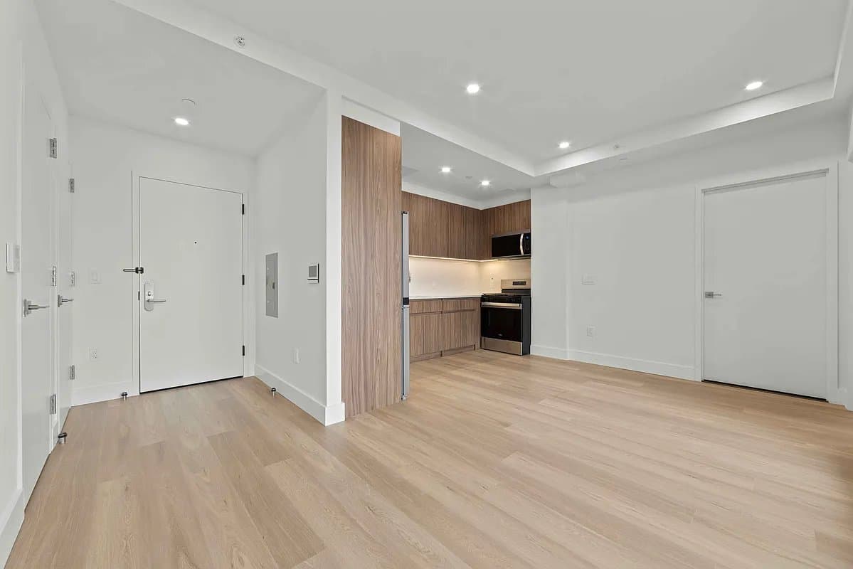 1 bed apartment at 45-10 215th Place, Unit PHG, Bayside, photo 9 of 14