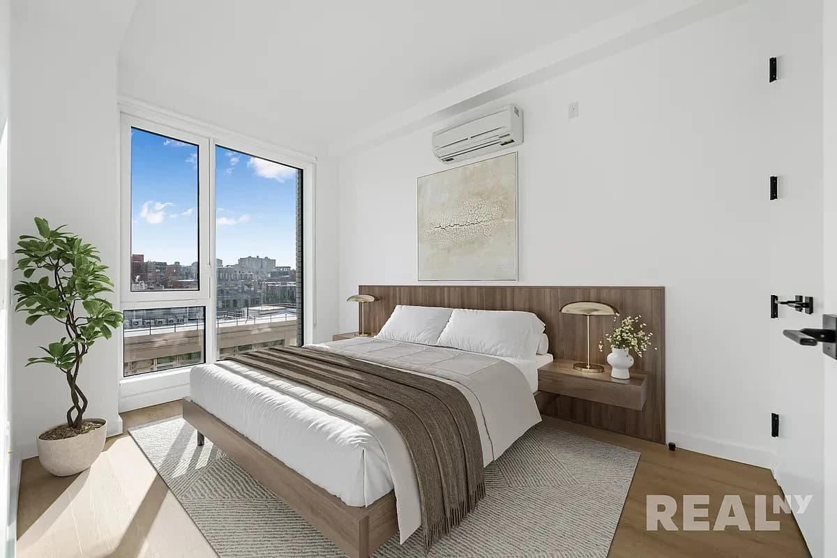 3 bed apartment at 953 Dean Street, Unit 515, Crown Heights, photo 2 of 8