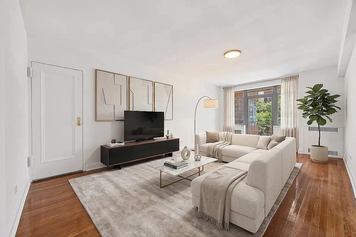 2 bed apartment at 150 Greenway Terrace, Unit W24, Forest Hills, photo 2 of 6
