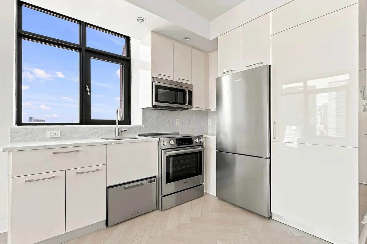 1 bed apartment at 49 East 34th Street, Unit 35C, Murray Hill, photo 3 of 8