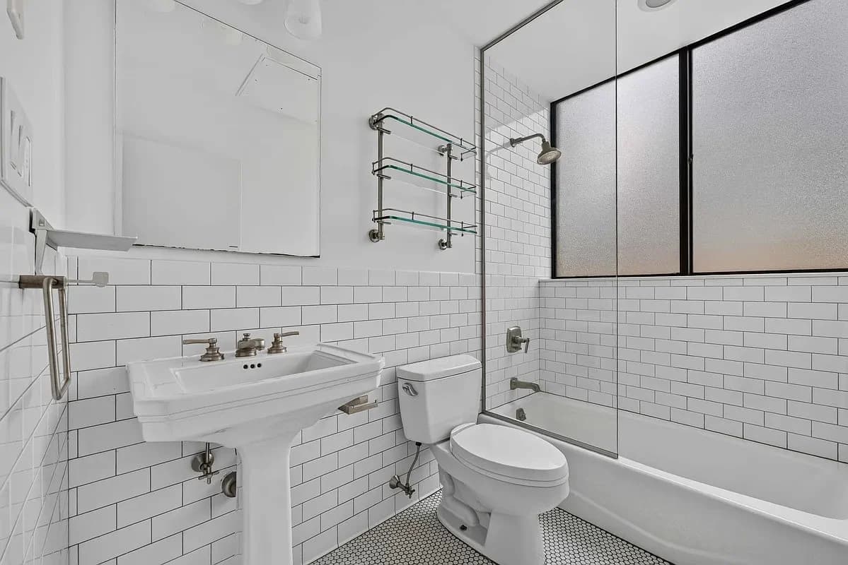 2 bed apartment at 245 East 44th Street, Unit PHA, Midtown East, photo 13 of 18