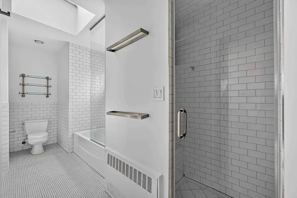 2 bed apartment at 245 East 44th Street, Unit PHA, Midtown East, photo 14 of 18