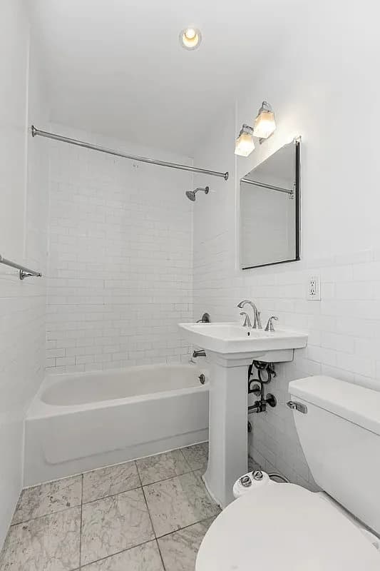 448 West 19th Street, photo 3