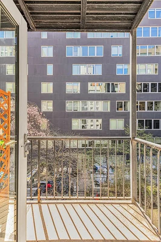 448 West 19th Street, photo 4