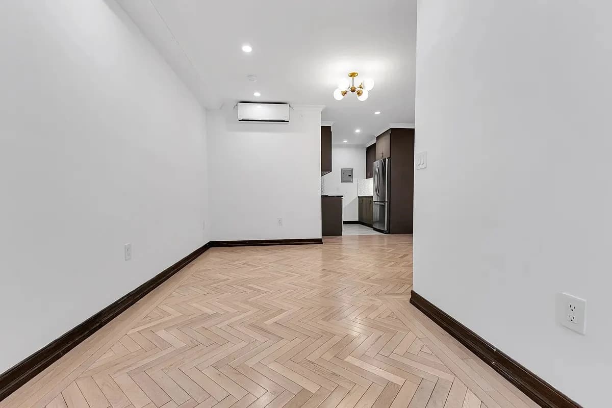 1 bed apartment at 121 East 37th Street, Unit 2C, Murray Hill, photo 4 of 6