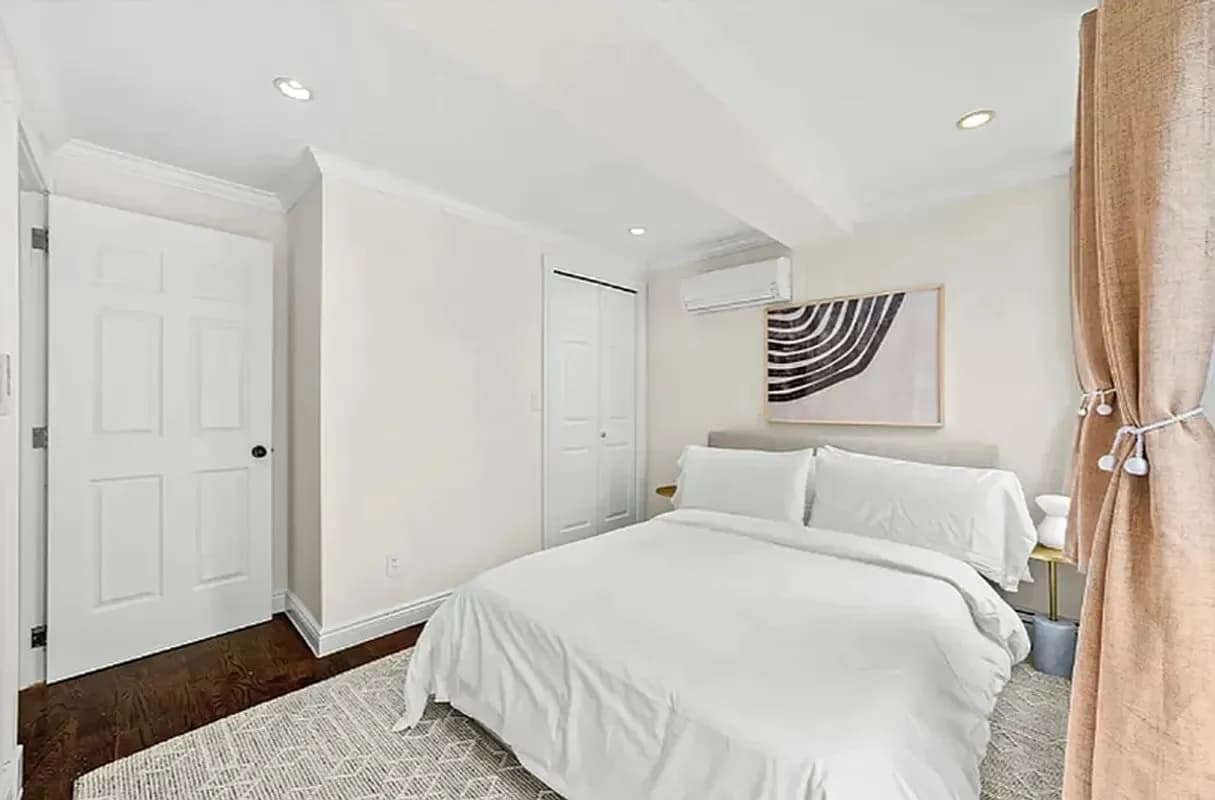 4 bed apartment at 448 West 19th Street, Unit PHB, Chelsea, photo 6 of 10
