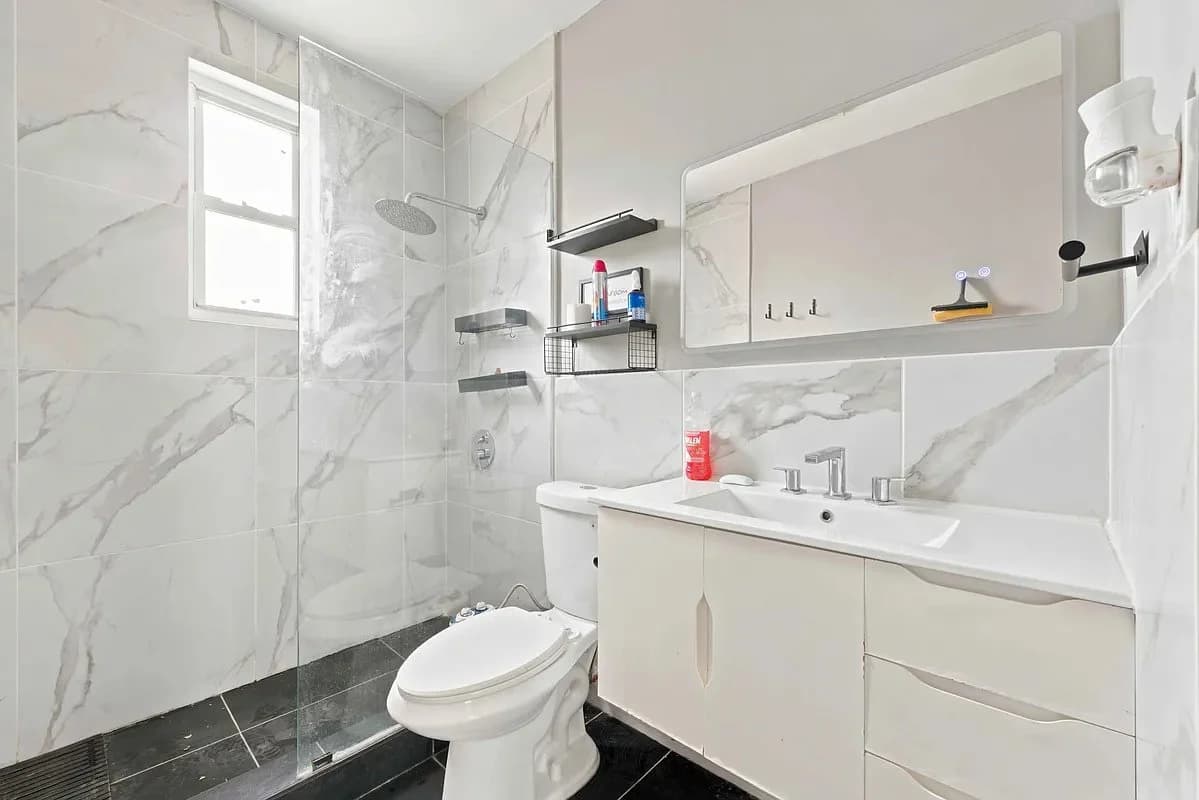 2 bed apartment at 38-18 47th Avenue, Unit 2, Sunnyside, photo 10 of 11