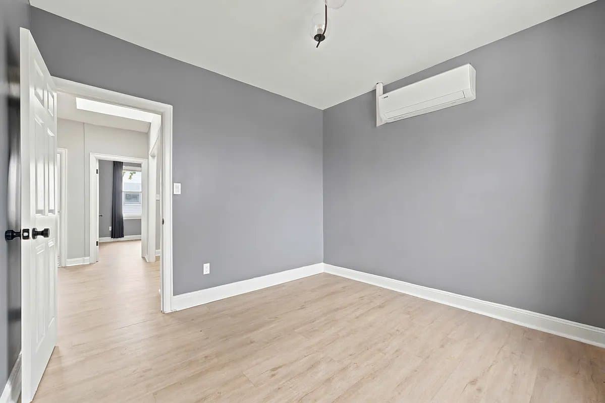 2 bed apartment at 38-18 47th Avenue, Unit 2, Sunnyside, photo 4 of 11