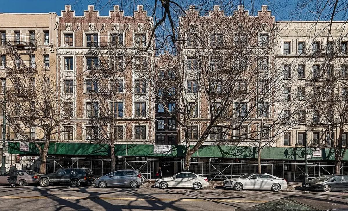 2 bed apartment at 217 Central Park North, Unit 15A, Harlem, photo 7 of 8