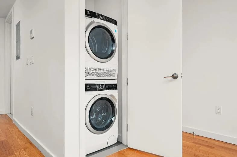 2 bed apartment at 123 Melrose Street, Unit 677, Bushwick, photo 7 of 8