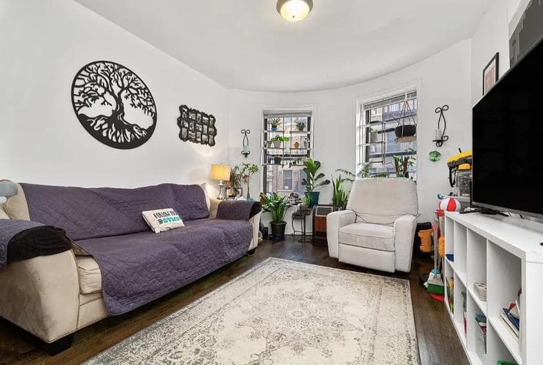 3 bed apartment at 6 West 107th Street, Unit 3A, Upper West Side, photo 2 of 7