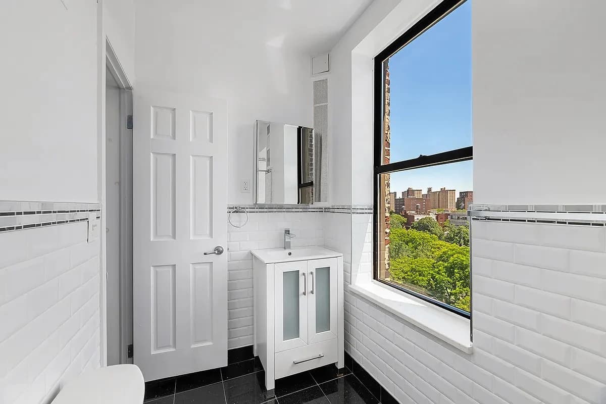 2 bed apartment at 243 Henry Street, Unit 2, Lower East Side, photo 5 of 8