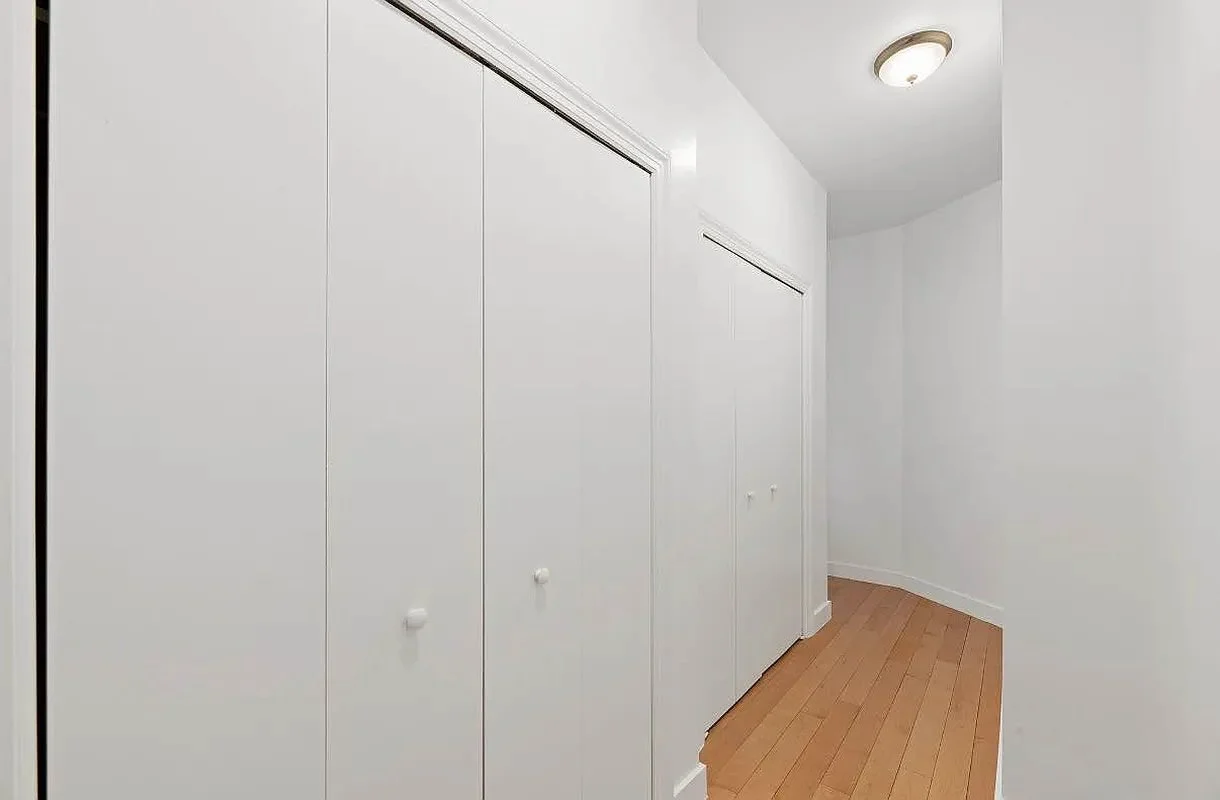 1 bed apartment at 206 Rivington Street, Unit 2F, Lower East Side, photo 4 of 5