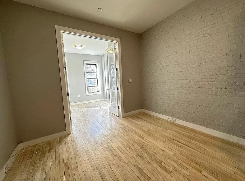 1 bed apartment at 165 E 90th St, Unit 4B, Upper East Side, photo 4 of 11
