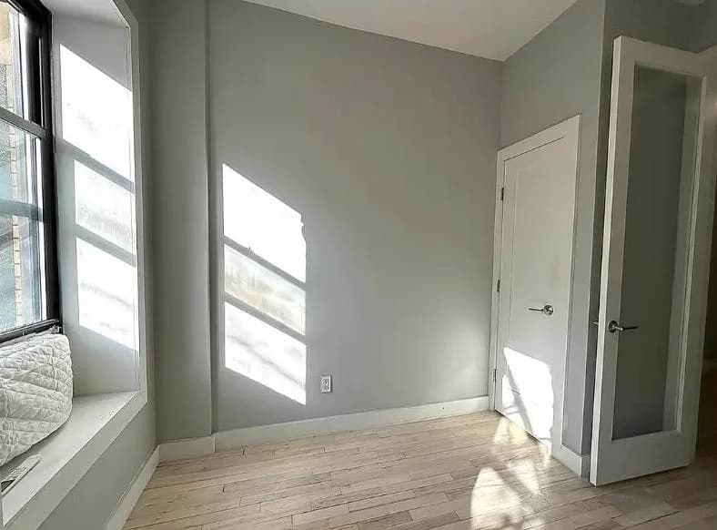 1 bed apartment at 165 E 90th St, Unit 4B, Upper East Side, photo 6 of 11