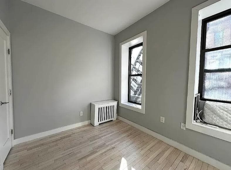 1 bed apartment at 165 E 90th St, Unit 4B, Upper East Side, photo 8 of 11
