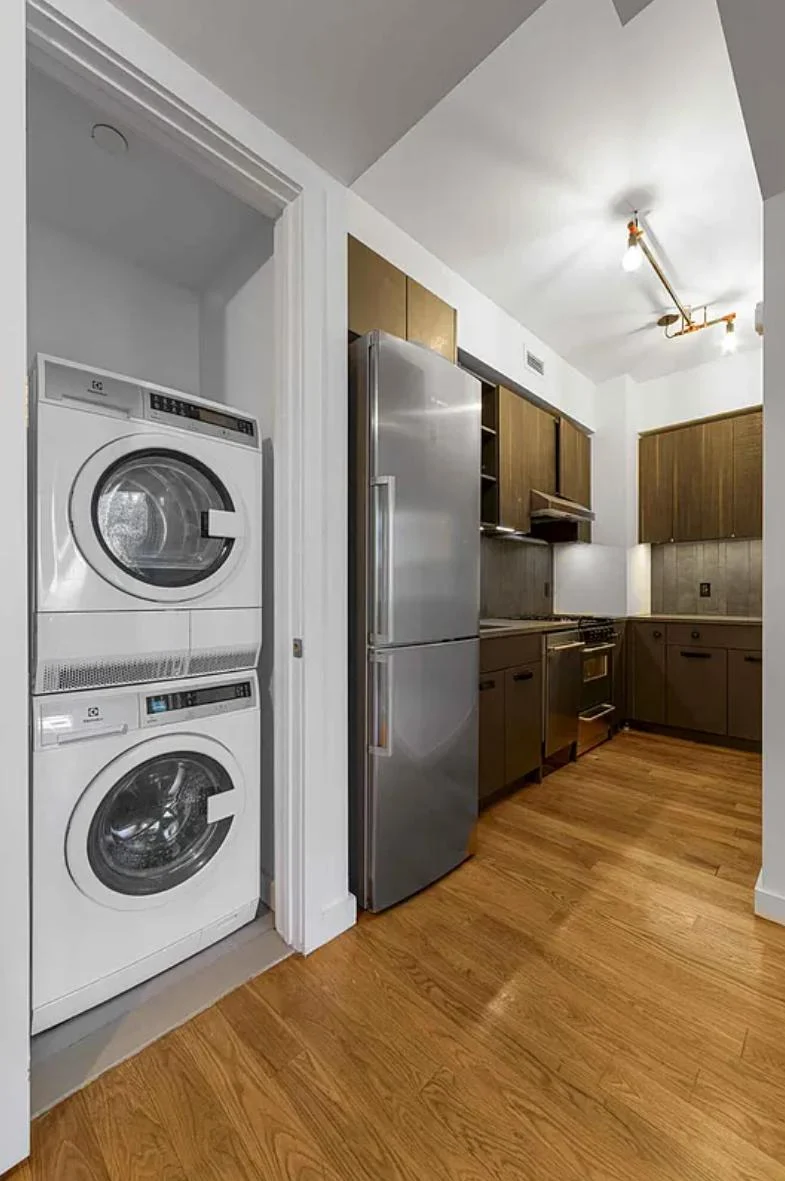 2 bed apartment at 123 Melrose Street, Unit 503, Bushwick, photo 2 of 7