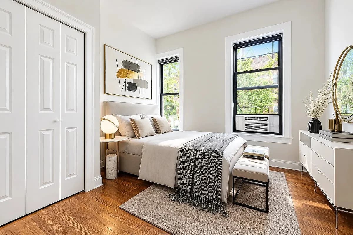 4 bed apartment at 174 Hester Street, Unit 1, Little Italy, photo 2 of 10