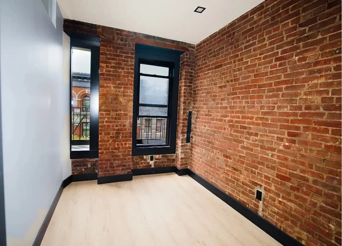 6 bed apartment at 15 West 103rd Street, Unit 5K, Upper West Side, photo 3 of 14