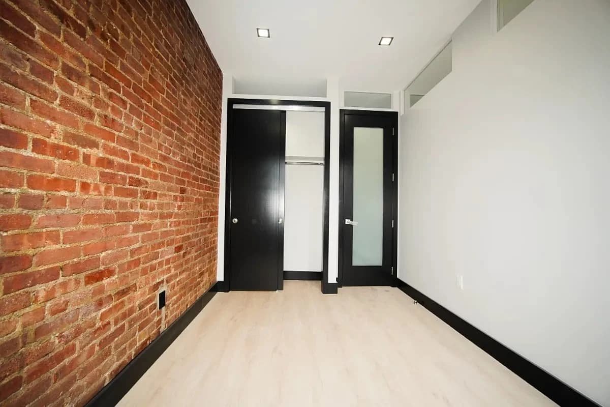 6 bed apartment at 15 West 103rd Street, Unit 5K, Upper West Side, photo 11 of 14