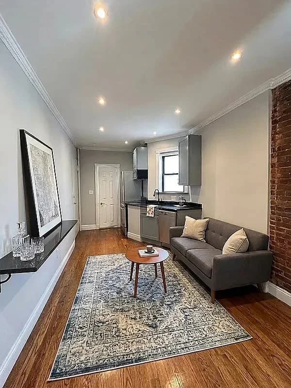 1 bed apartment at 219 East 23rd Street, Unit 16D, Kips Bay, photo 4 of 7