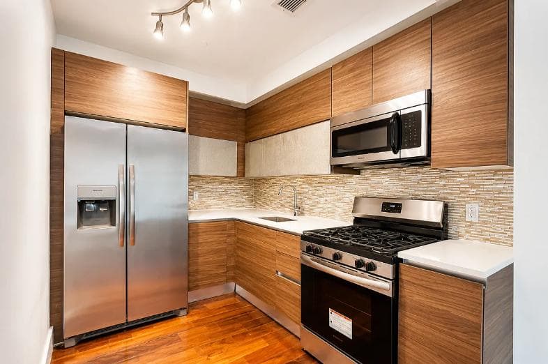 Studio apartment at 196 Macon Street, Unit 1R, Bedford Stuyvesant, photo 3 of 5