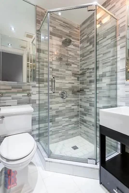 2 bed apartment at 15 West 103rd Street, Unit 4K, Upper West Side, photo 7 of 8
