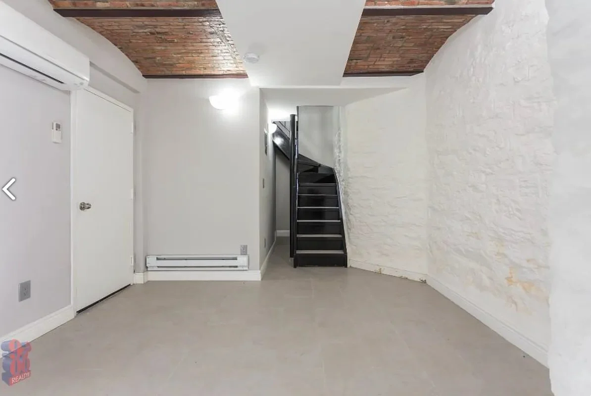 2 bed apartment at 15 West 103rd Street, Unit 4K, Upper West Side, photo 6 of 8