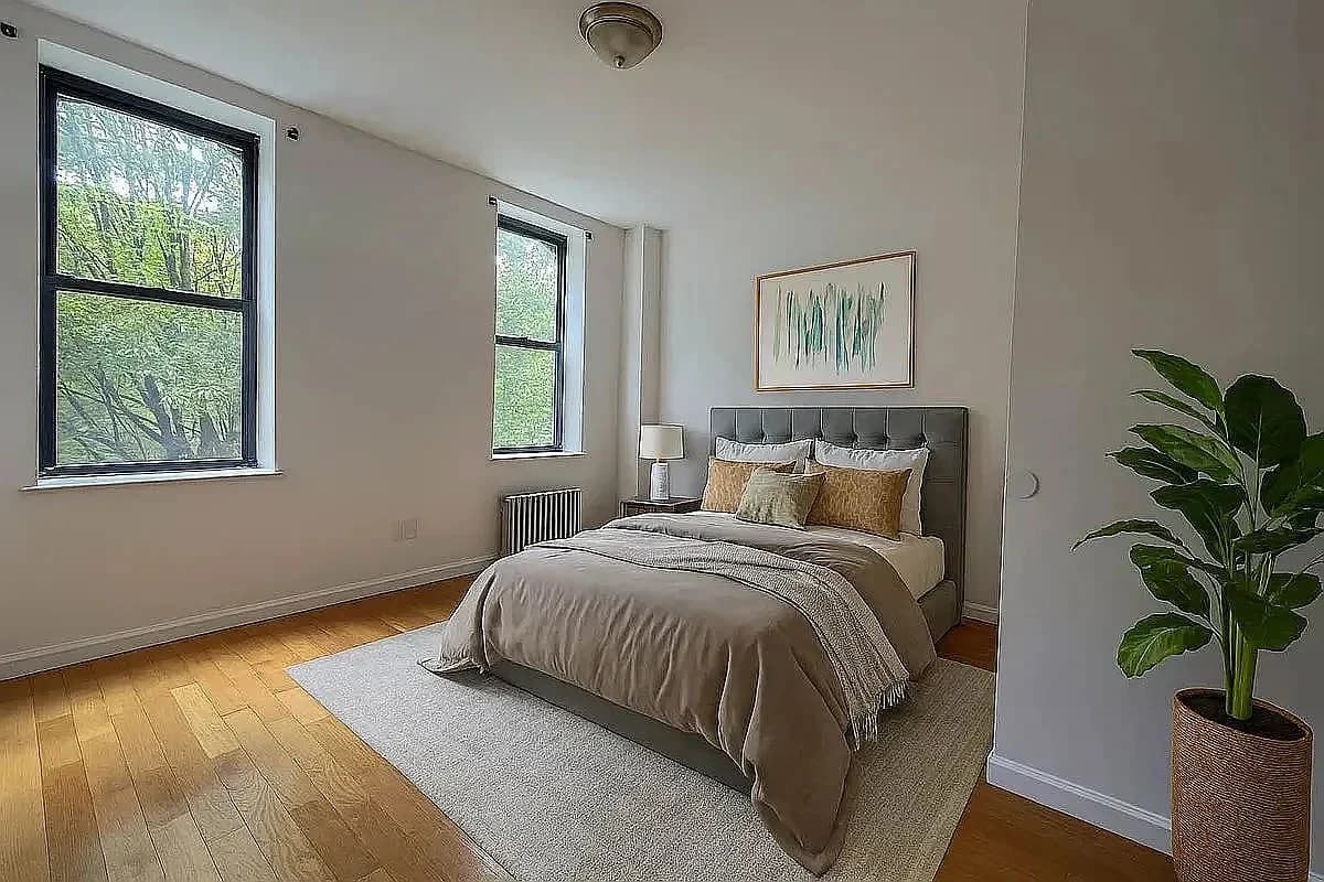 2 bed apartment at 32-38 48th Street, Unit 3R, Astoria, photo 2 of 7