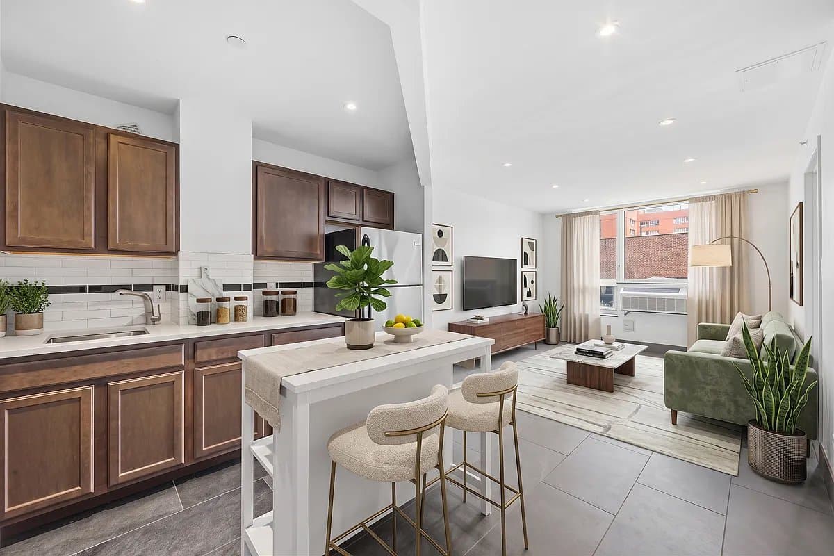 2 bed apartment at 164 Attorney Street, Unit 614, Lower East Side, photo 2 of 8