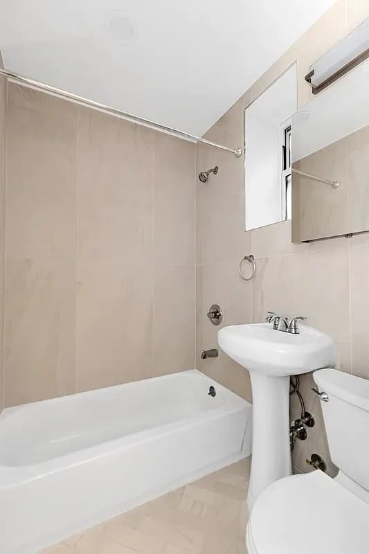 139 East 13th Street, photo 5