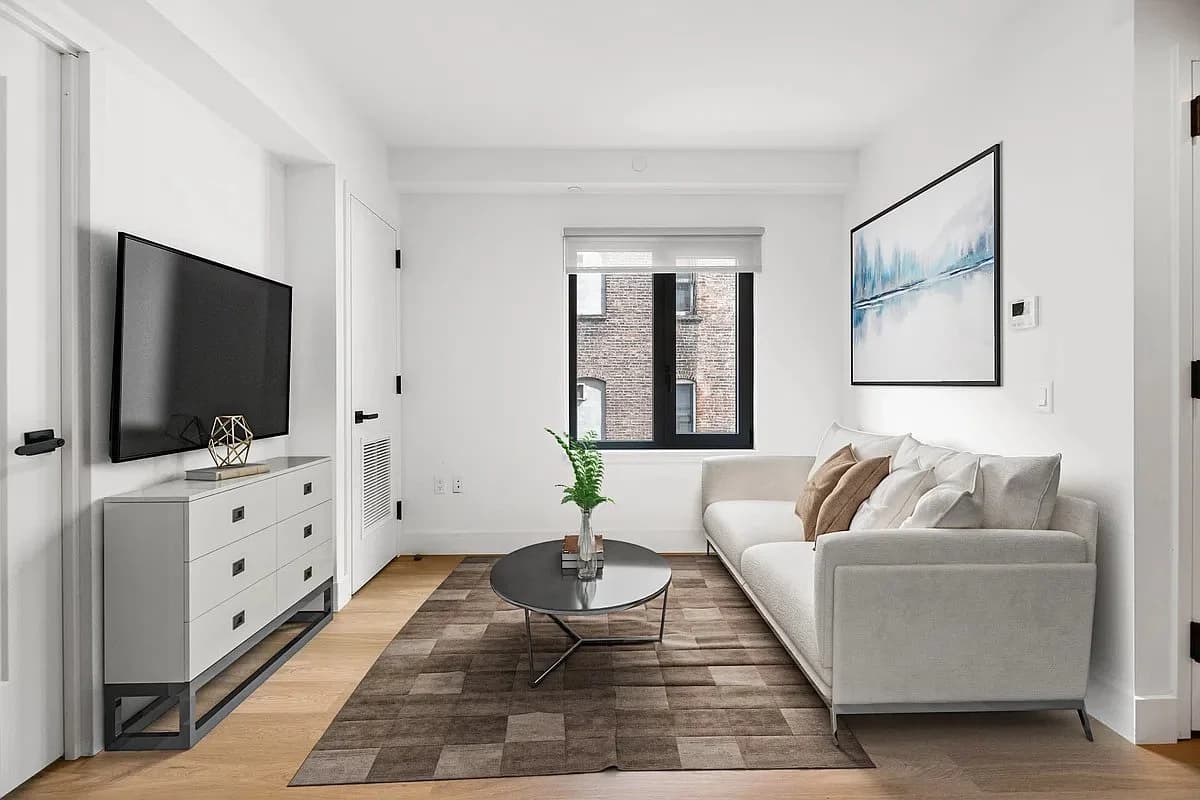 2 bed apartment at 63 Pitt Street, Unit 7B, Lower East Side, photo 1 of 7
