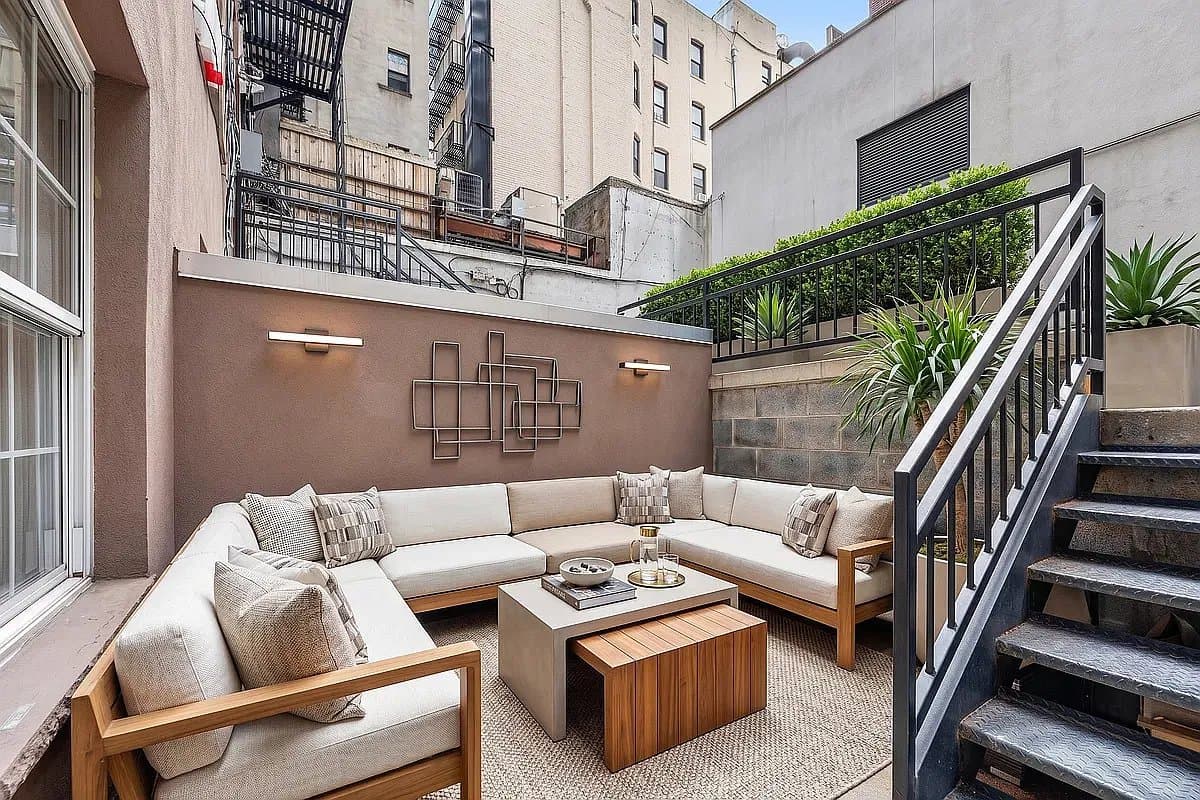 1 Bed apartment at 165 Ludlow Street, Unit GE, Lower East Side, photo 1 of 10