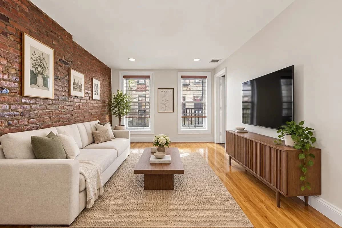 1 Bed apartment at 222 East 18th Street, Unit 4F, Gramercy Park, photo 1 of 6