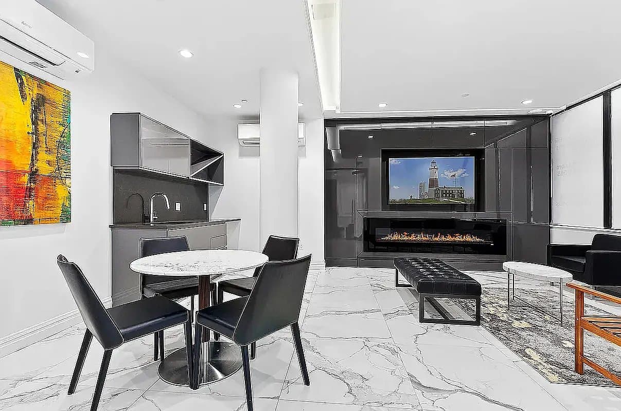 Studio apartment at 127 West 112th Street, Unit 6L, Harlem, photo 5 of 9