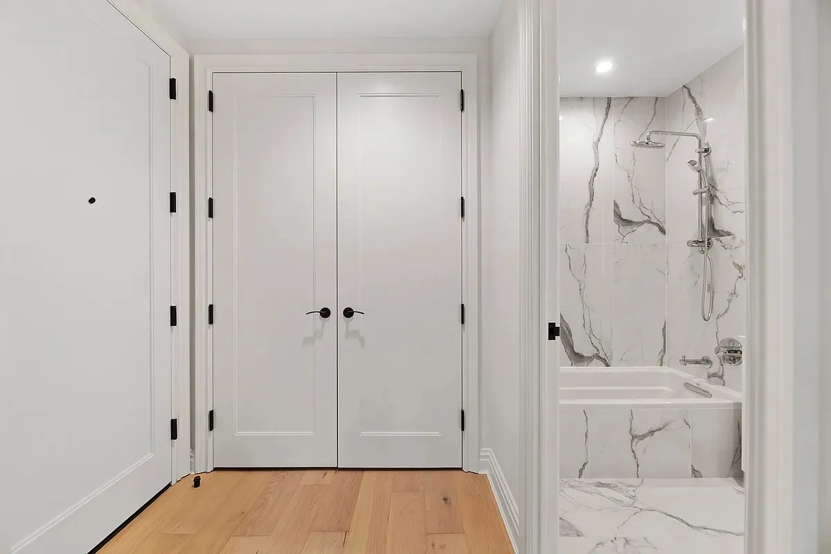 Studio apartment at 127 West 112th Street, Unit 6L, Harlem, photo 6 of 9