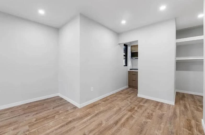1 bed apartment at 453 West 48th Street, Unit 4A, Hell's Kitchen, photo 5 of 7