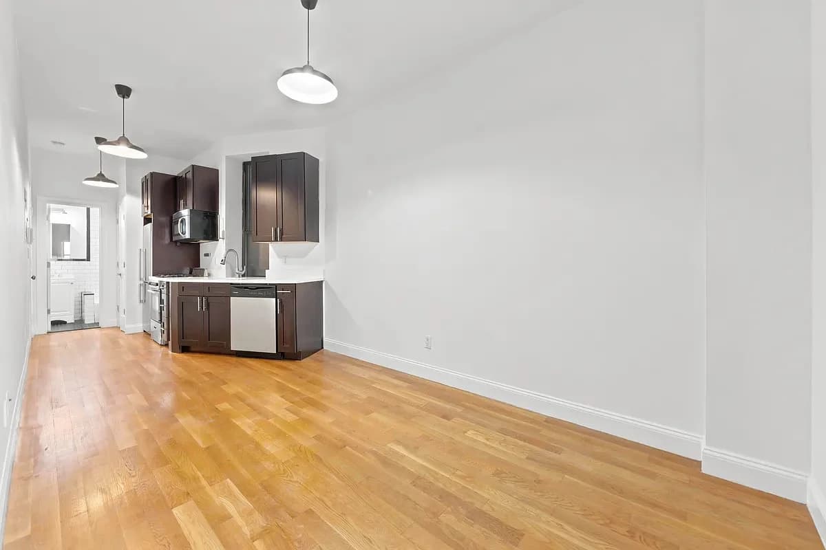 1 bed apartment at 354 State Street, Unit 1C, Boerum Hill, photo 2 of 5