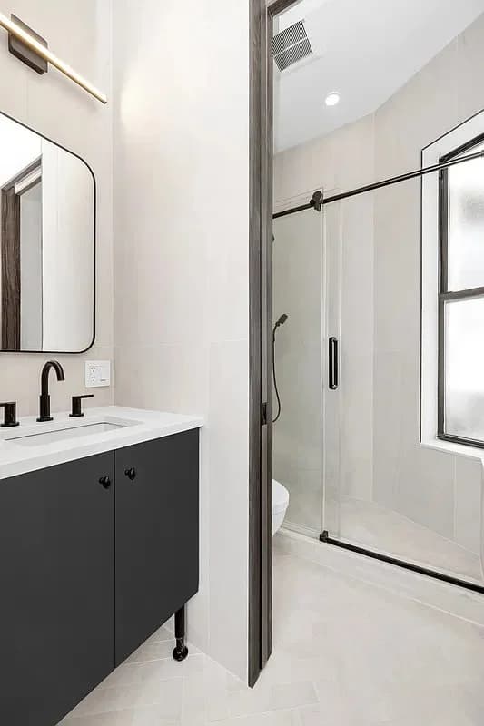 2 bed apartment at 314 West 51st Street, Unit 2A, Hell's Kitchen, photo 6 of 6