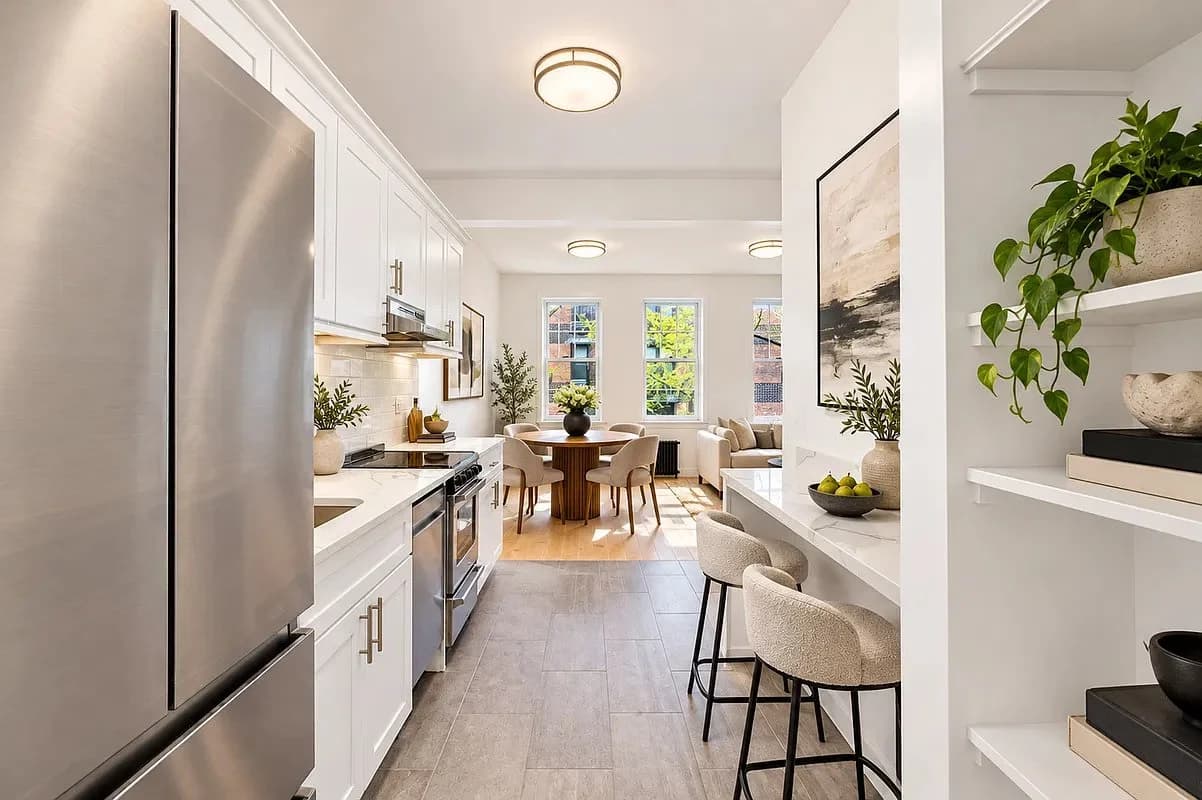 359 Bleecker Street, photo 2