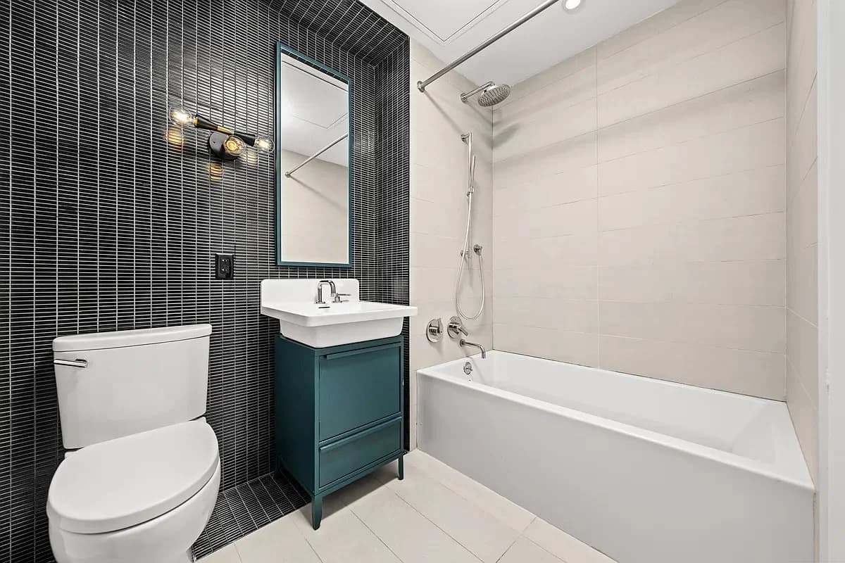 2 bed apartment at 123 Melrose Street, Unit 311, Bushwick, photo 5 of 8