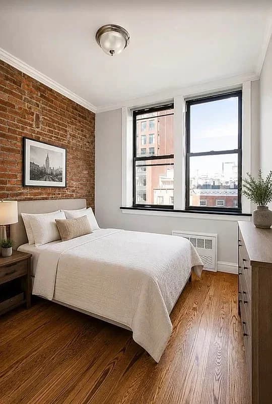 1 bed apartment at 239 West 14th Street, Unit 5, Chelsea, photo 2 of 3