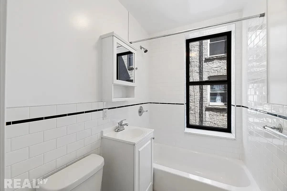 2 Bed apartment at 206 Rivington Street, Unit 1F, Lower East Side, photo 1 of 5