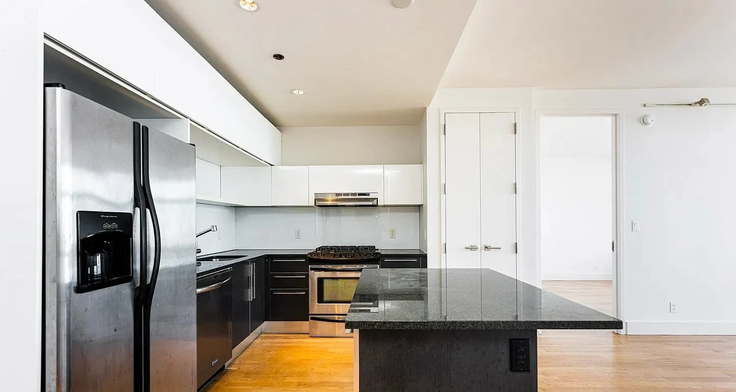 2 Bed apartment at 114 Troutman Street, Unit 4,200, Bushwick, photo 1 of 6