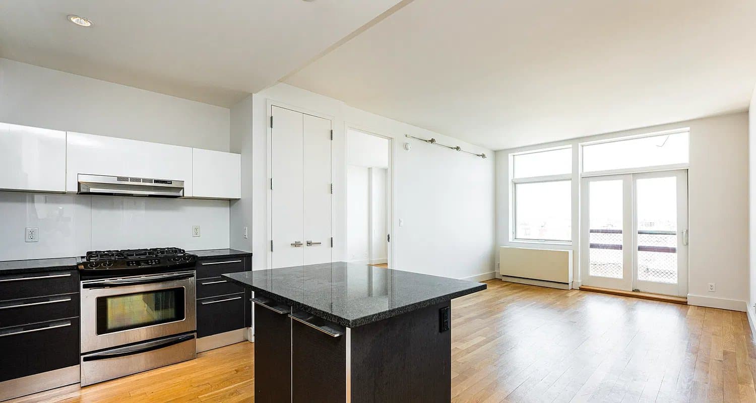 114 Troutman Street, photo 3